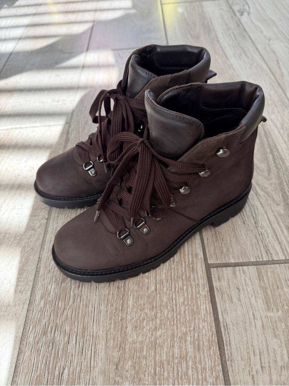 Weekend Max Mara Brown Suede Ankle Boots
